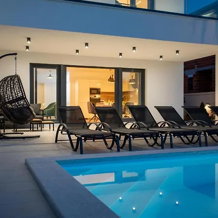 Diva Villa *