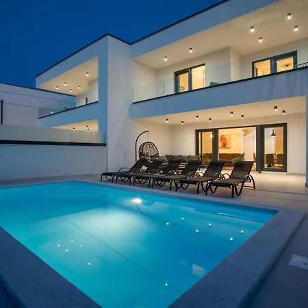 Diva Villa